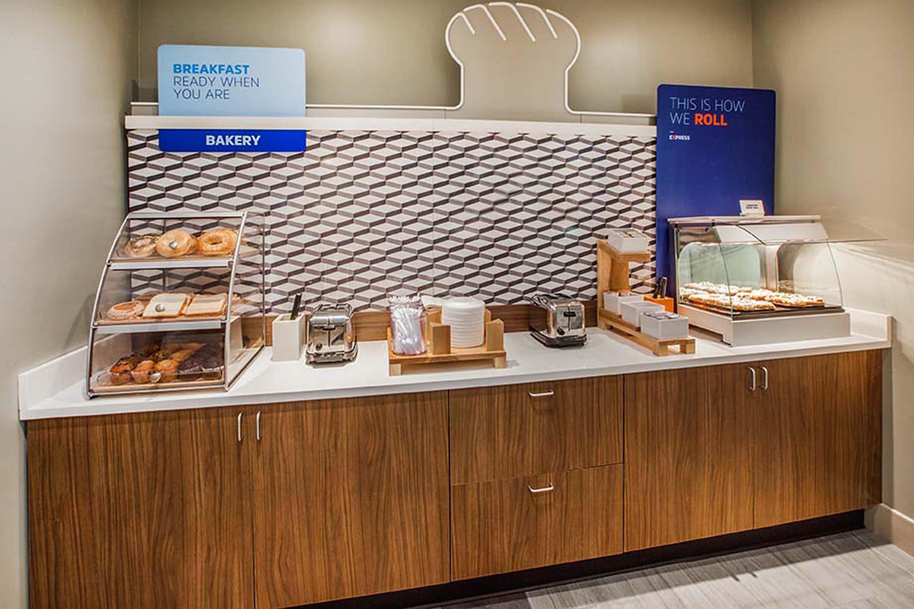 Holiday Inn Express Hotel & Suites Medford-Central Point By Ihg Kültér fotó
