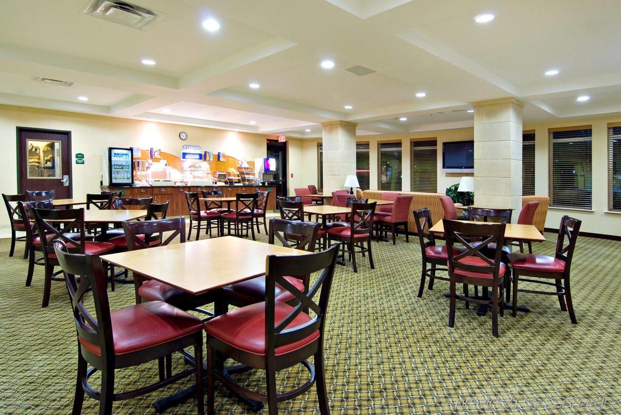 Holiday Inn Express Hotel & Suites Medford-Central Point By Ihg Kültér fotó