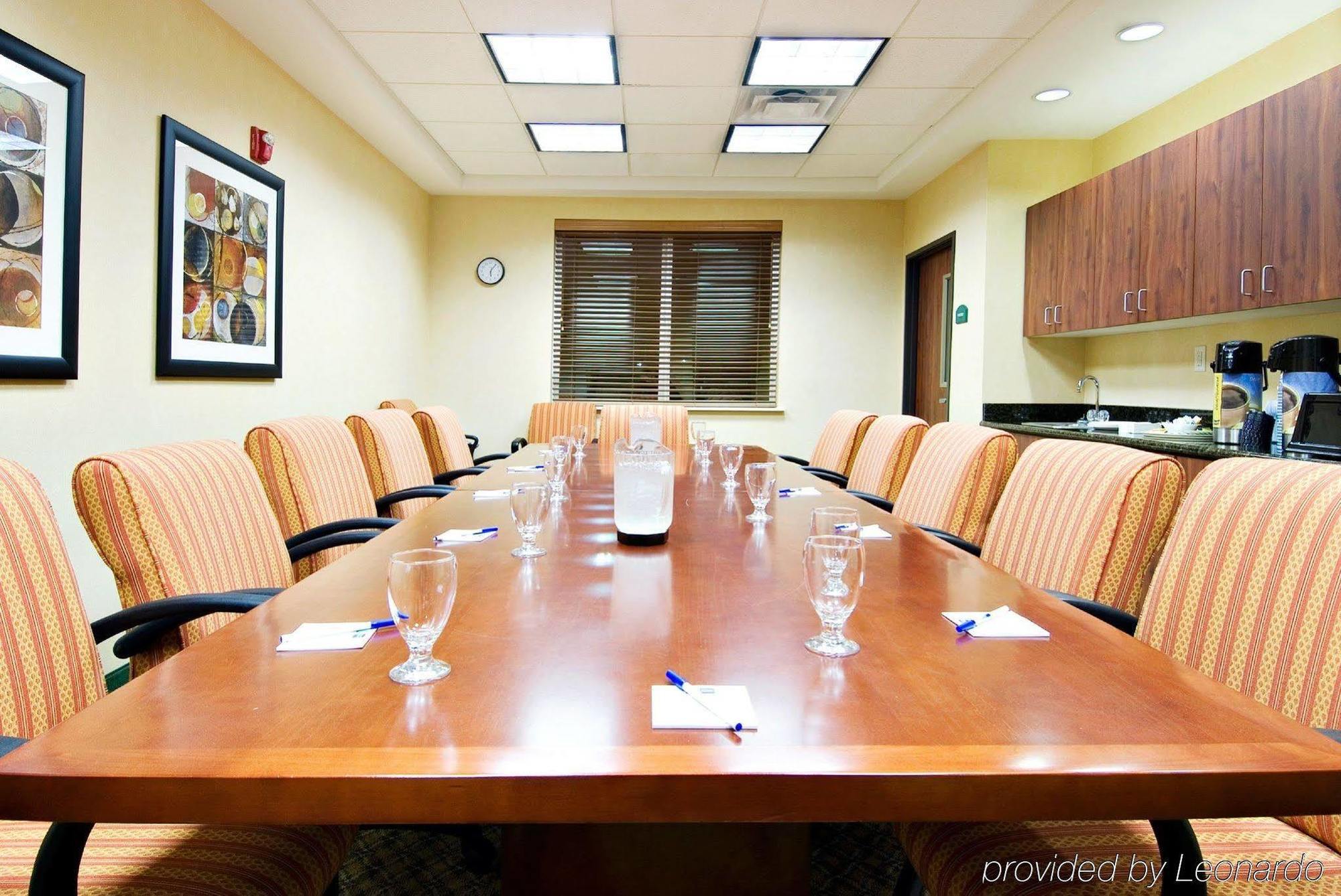 Holiday Inn Express Hotel & Suites Medford-Central Point By Ihg Kültér fotó